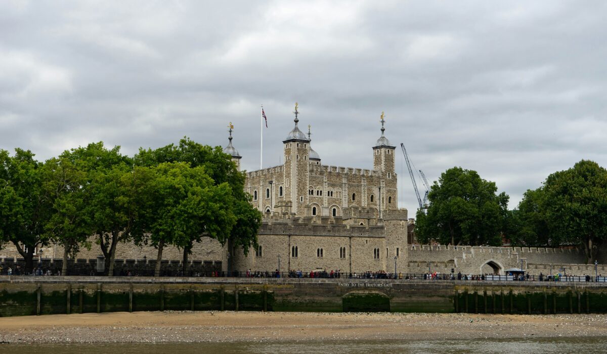 Vista del Castillo de la Torre de Londres, un símbolo histórico