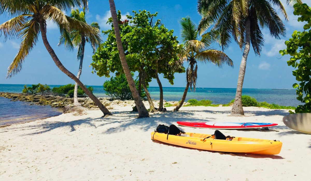 donde viajar en febrero con buen clima