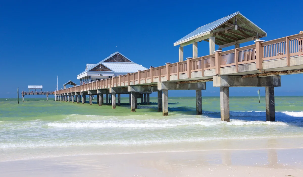 Pier 60 en Clearwater Beach durante el atardecer.