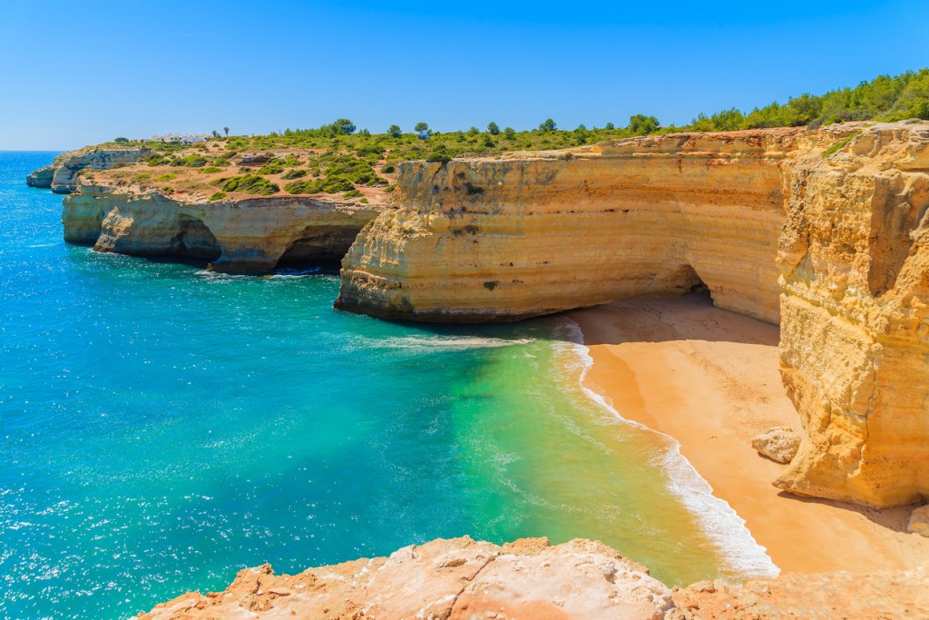 Praia da Marinha en el Algarve