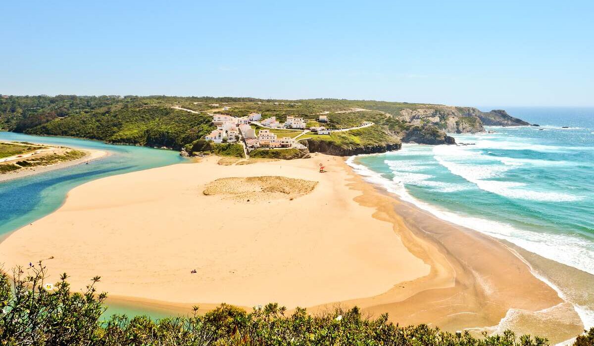 Praia de Odeceixe en el Algarve