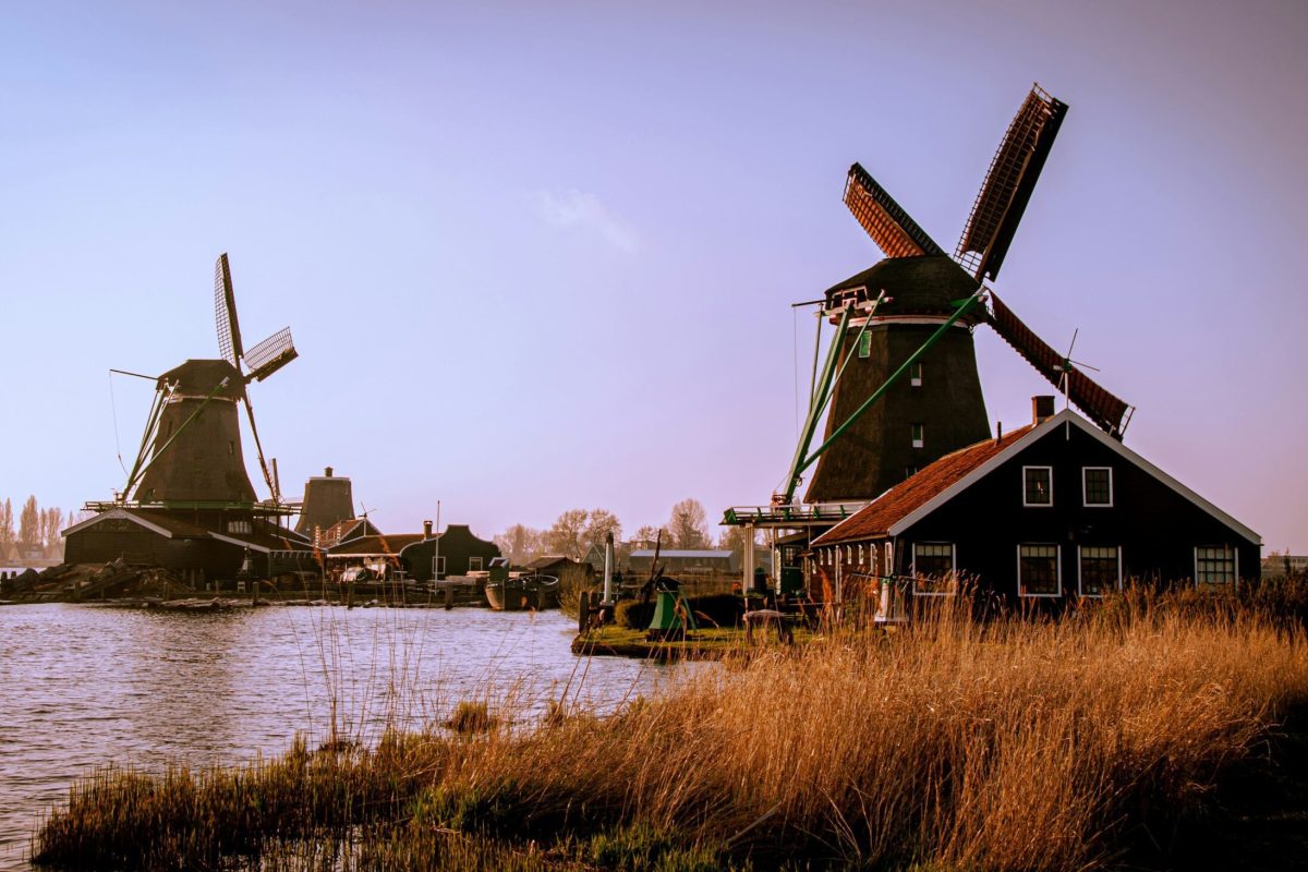 Molinos de Viento Pintorescos en Zaanse Schans: Un Icono de los Países Bajo que hacer en ámsterdam gratis