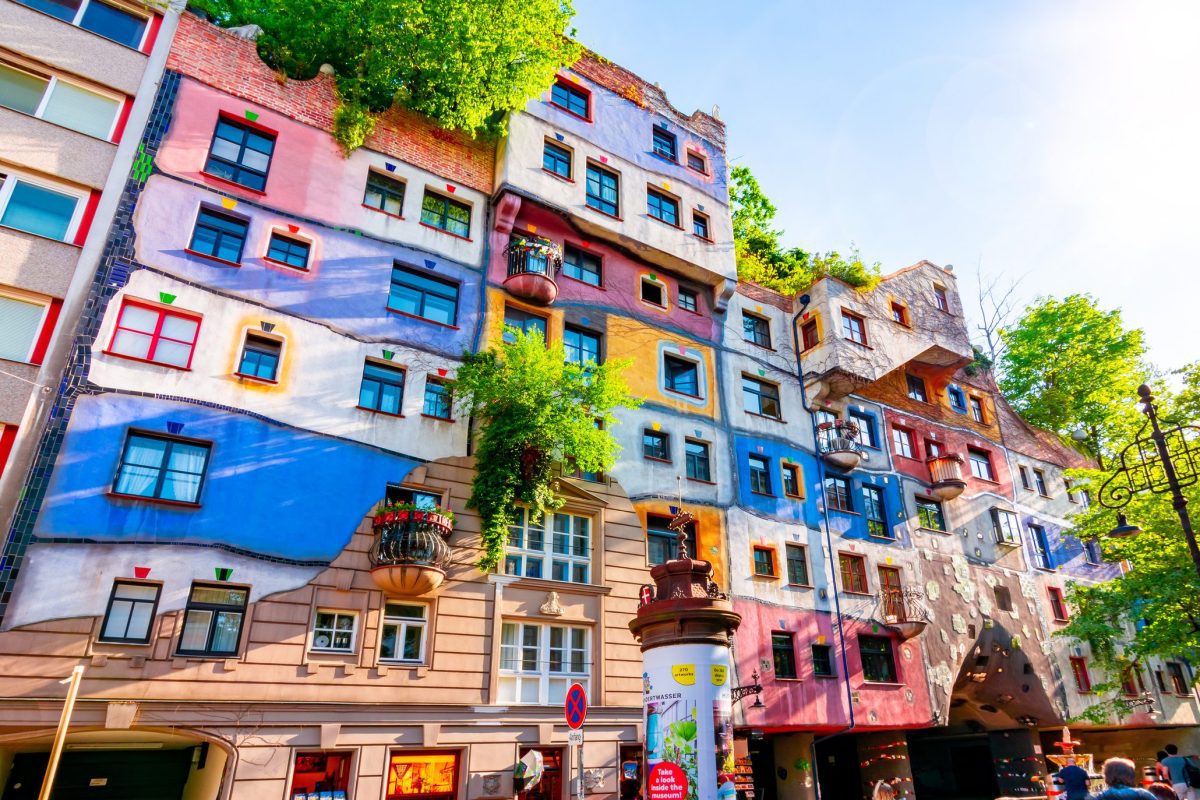 La Casa Hundertwasser en Kegelgasse: Uno de los Barrios Más Pintorescos de Viena Casa Hundertwasser Viena sitios que visitar