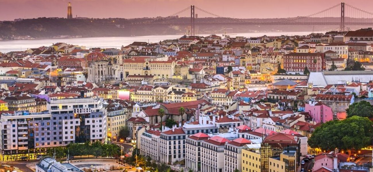 Vista panorámica de Lisboa desde el Mirador de Graça