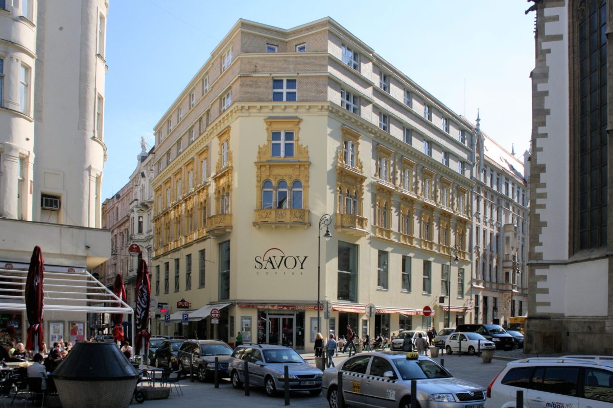 Café Savoy – Un imprescindible que visitar en Praga en 1 día Café Savoy | Praga en un día