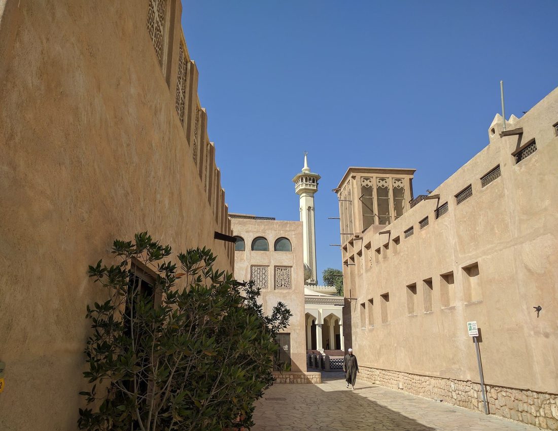 Al Fahidi – Dormir en el barrio más tradicional de Dubái Al Fahidi | Alojarse en Dubái