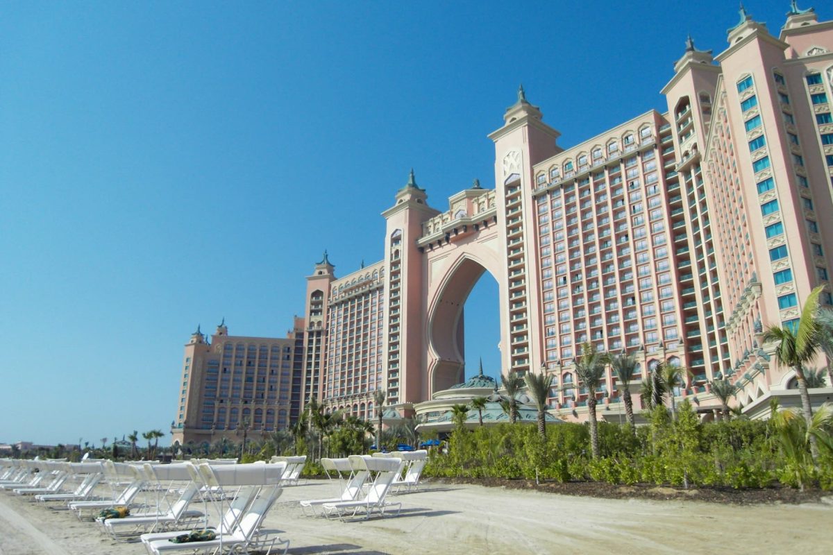 Palm Jumeirah – Alojarse en Dubái con lujo y vistas al Golfo Pérsico Atlantis Hotel | Alojamiento en Dubái