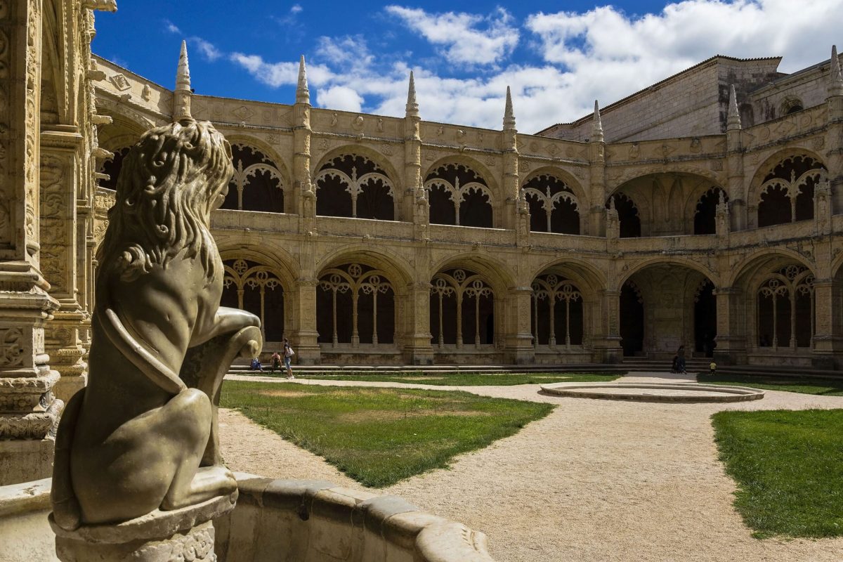 Monasterio de los Jerónimos – Un imprescindible que ver en Lisboa Monasterio de los Jerónimos | Cosas que ver en Lisboa