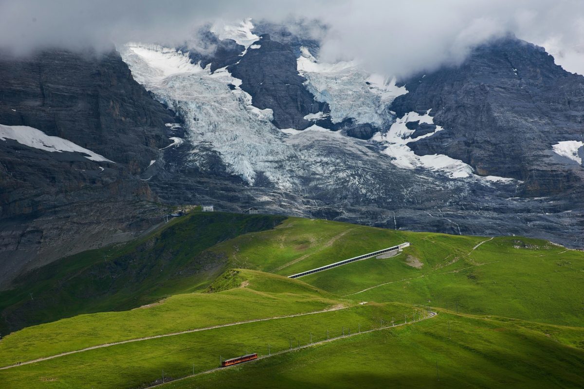 Viaje en tren panorámico por Suiza